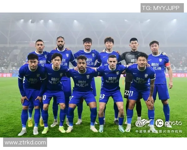 邓涵文精彩射门助力球队逆转比赛展现出色个人能力与团队协作精神 邓涵文精彩射门助力球队逆转比赛展现出色个人能力与团队协作精神