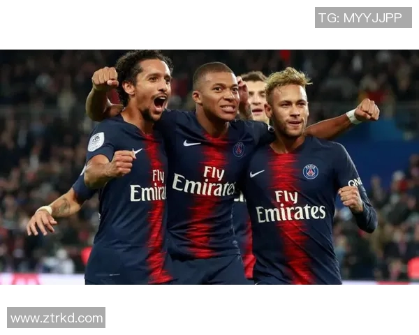 法甲最新战报：里昂主场力克巴黎圣日耳曼，卢卡库梅开二度帮助球队取得胜利