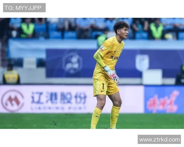 青岛西海岸迎战广州队李昊争夺胜利的关键时刻与精彩瞬间分析 青岛西海岸迎战广州队李昊争夺胜利的关键时刻与精彩瞬间分析